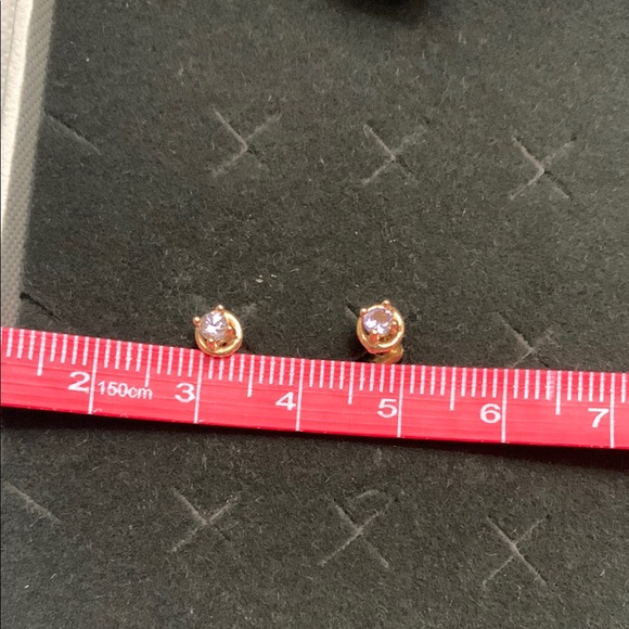 Elegant Gold and Purple Stud Earrings - Picture 4 of 6